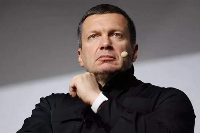 В РФ заявили про «атаку з України» на медійних осіб напередодні 9 травня