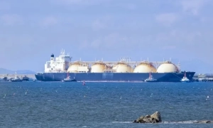 Різке зміцнення рубля загрожує економіці РФ, – Bloomberg