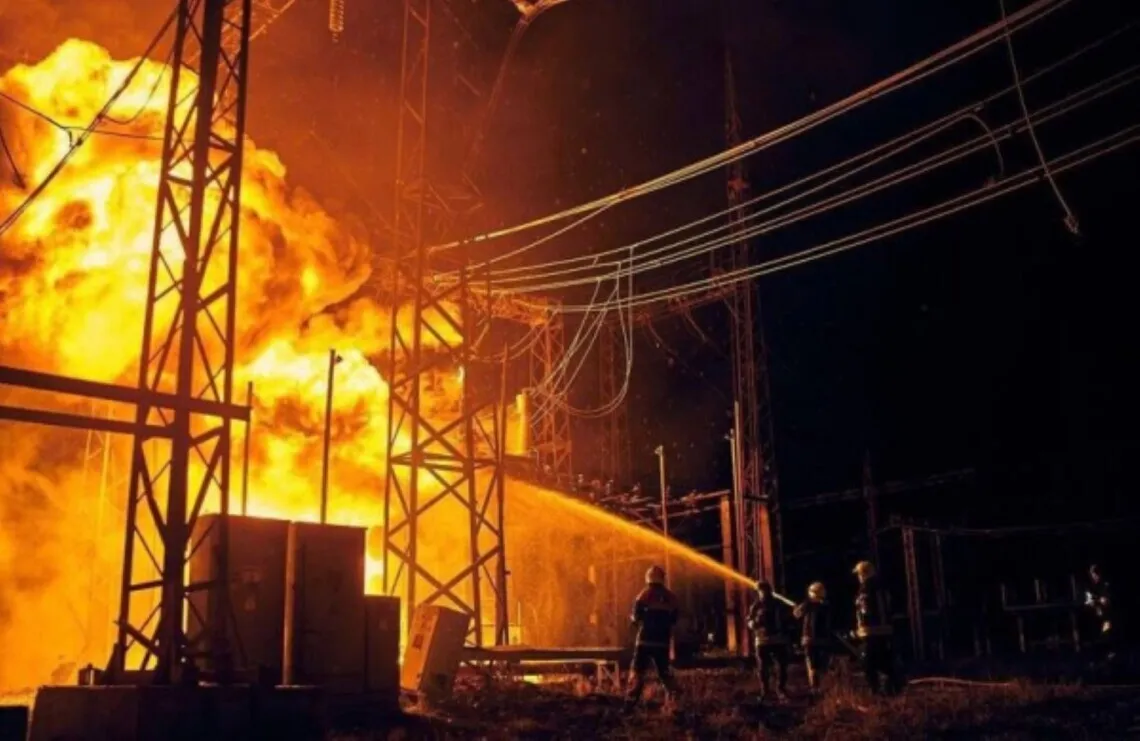 Russia left 600,000 customers without power and damaged 30 energy facilities — Zelenskyy