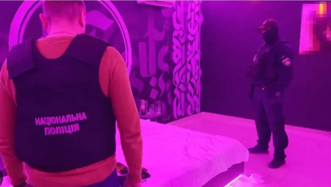 У Луцьку засудили пенсіонера, який влаштував у своїй квартирі бордель