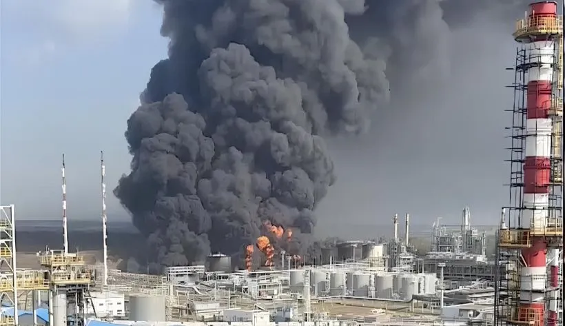 Дрони атакували НПЗ «Лукойла» у Нижегородської області, спалахнула пожежа
