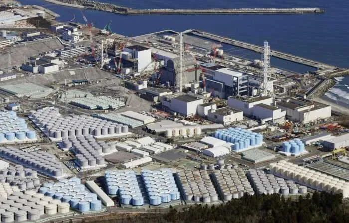 Японія призупинила роботу найбільшої АЕС світу через кілька годин після запуску