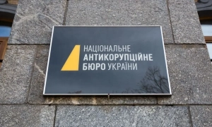 Меру Одеси підняли на 50% зарплату і додали щомісячну премію