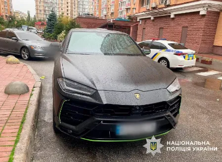 В Києві в автівці знайшли відомого блогера з простреленою головою В Києві в автівці знайшли відомого блогера з простреленою головою