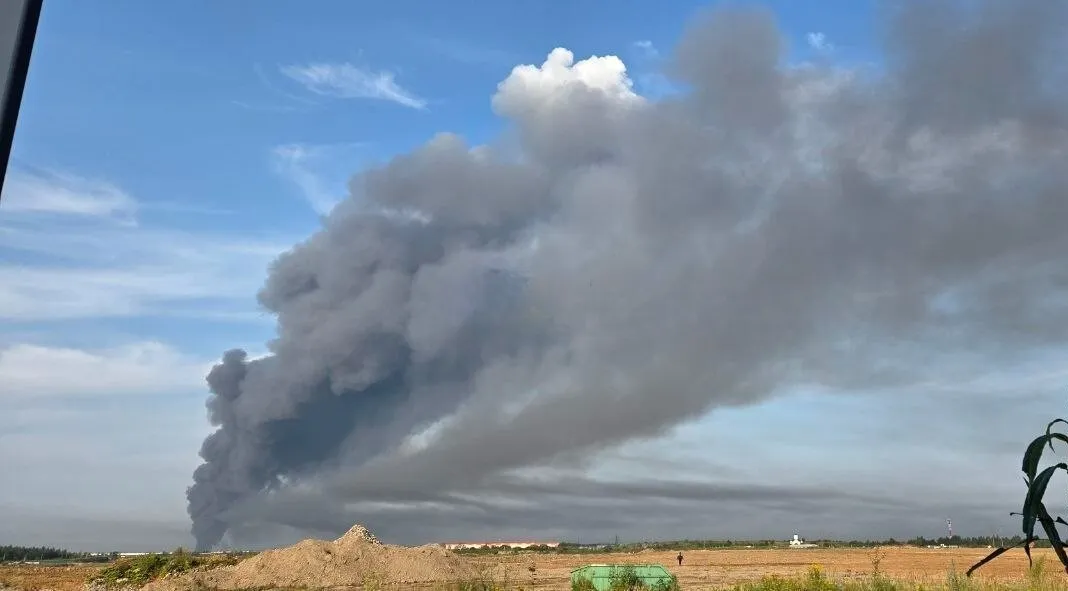 Video: Ukraine attacked a rubber products factory in the Moscow region and a warehouse in Kaledino
