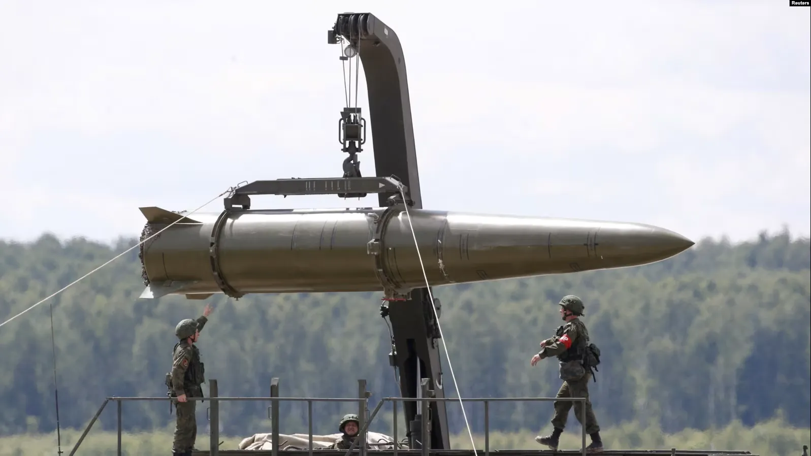Россия заявила о доставке ядерных боеприпасов в Беларусь