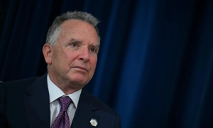 У Енгельсі скаржаться на атаку дронів на нафтобазу, у місті пролунали вибухи, сталася пожежа