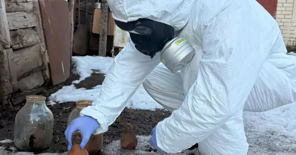 У Житомирі вилучили 15 кг ртуті з приватного двору