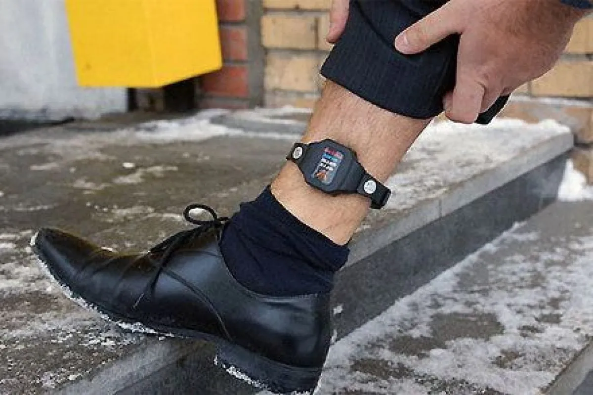 Для арештованих закупили електронні браслети на 44 млн грн