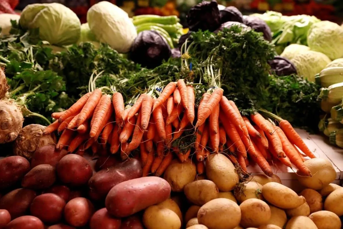 Potatoes and other vegetables used in borscht are becoming more expensive in Ukraine