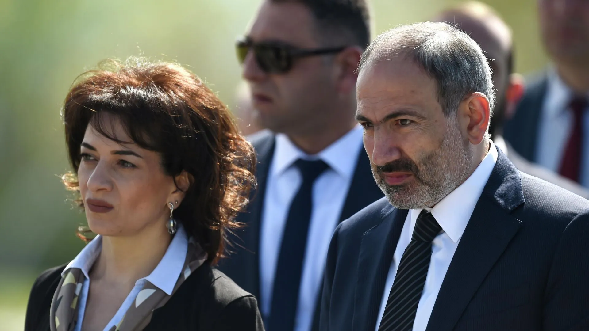 Перша леді Вірменії залишила урядову резиденцію та переїхала до орендованої квартири