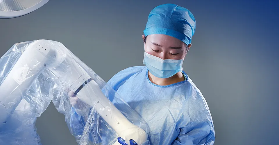 Київська лікарня придбала хірургічного робота за 90 млн грн