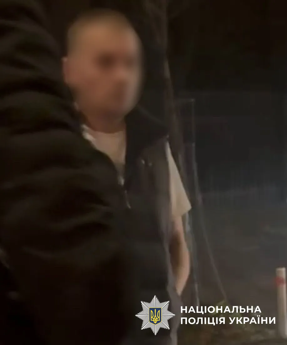 Нетверезий водій спричинив ДТП і стрілянину у Києві