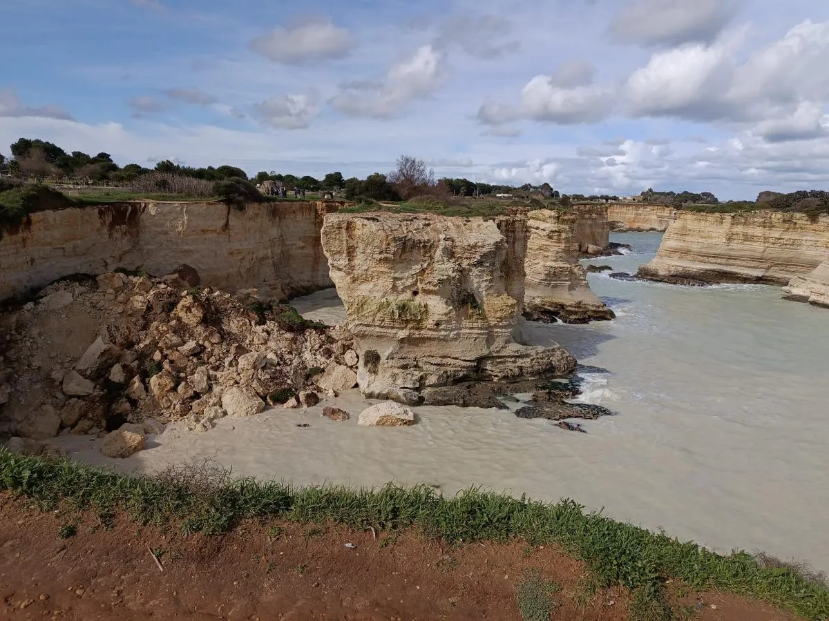 В Італії шторм зруйнував «Арку закоханих»