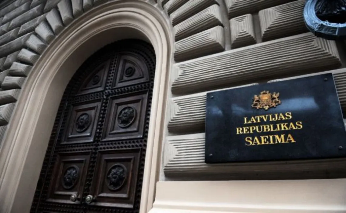 Російськомовні книги у Латвії стануть дорожчими з 2026 року — Delfi