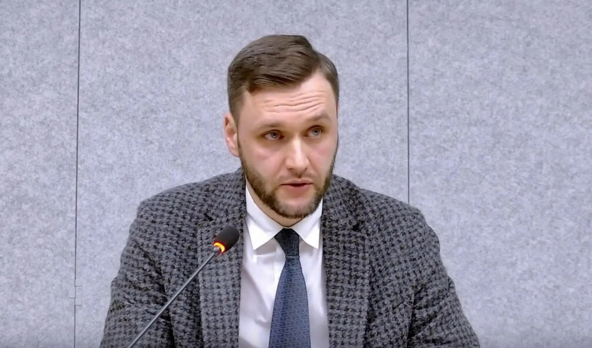 Понад 70% українців дізнаються про корупцію із соцмереж — голова НАЗК