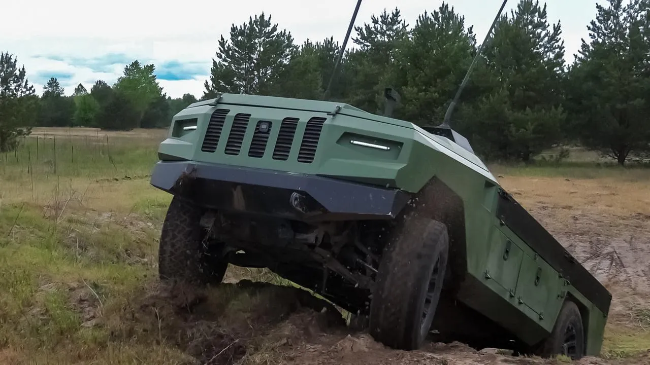 Відео: «Protector» з бойовим модулем пройшов випробування в Україні