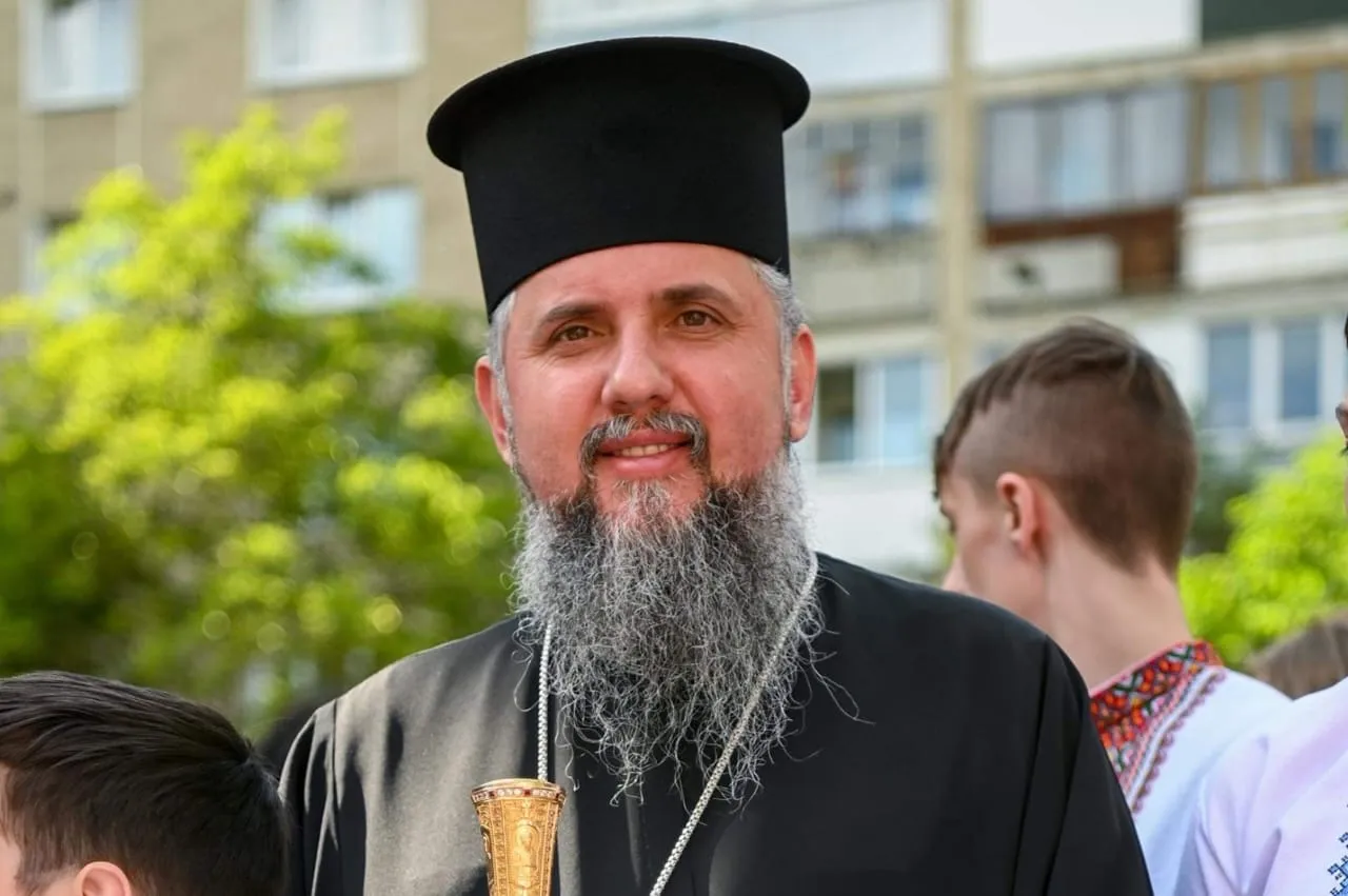 Митрополит Епіфаній допоміг зібрати 4 млн грн для ЗСУ