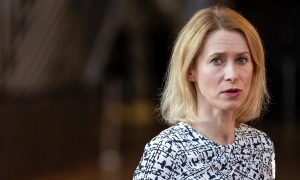 Прем'єр-міністр Латвії прибула до Києва з офіційним візитом