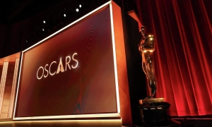 Німецький художник створив портрет путіна з ковпаком у вигляді банана в Києві — фото