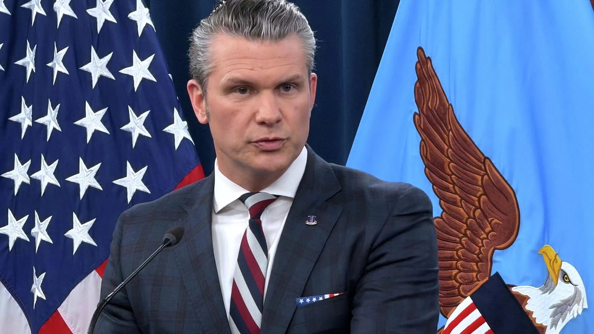 США осведомлены о действиях РФ и Китая в отношении Ирана — Хегсет