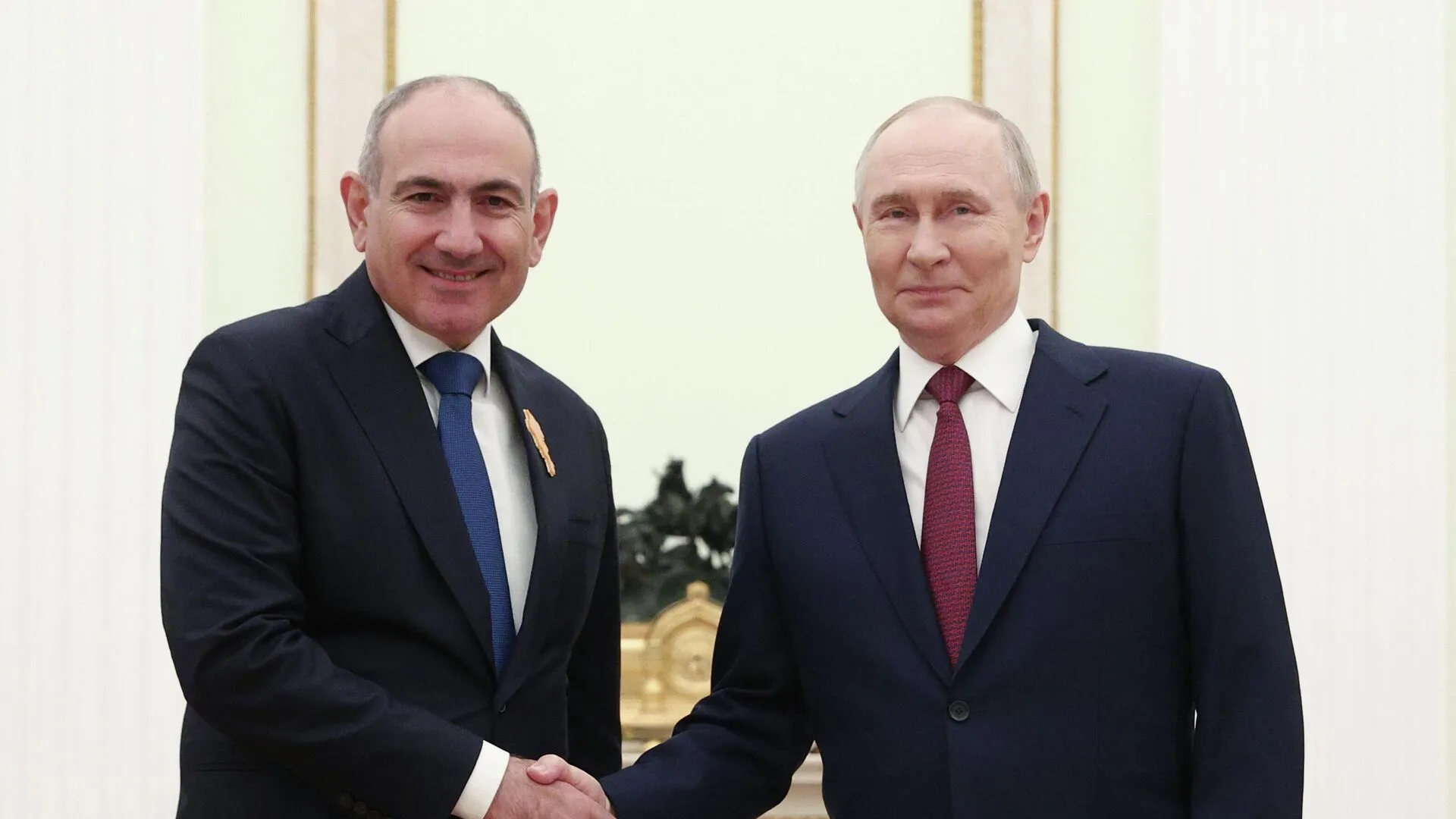 Росія блокує імпорт вірменського коньяку після заяв Пашиняна про демократію