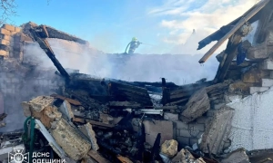 Рашисти завдали удару по житловому будинку у Кураховому на Донеччині 