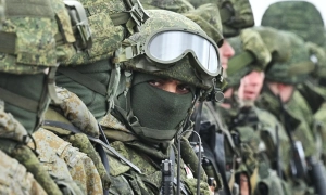 Проліт крізь вогонь. Виверження вулкана Фаградалсф’яль зняли на відео з дрона