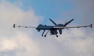 Глава МЗС Британії виступив проти відправки військ НАТО до України 