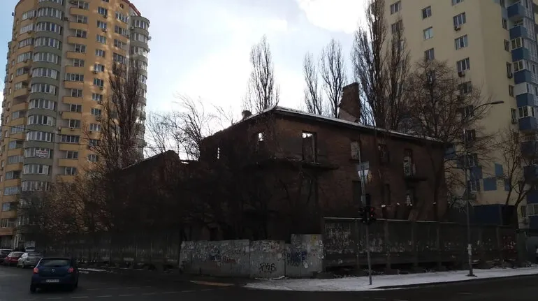 Прокуратура через суд забрала у забудовника 0,18 га землі в центрі Києва