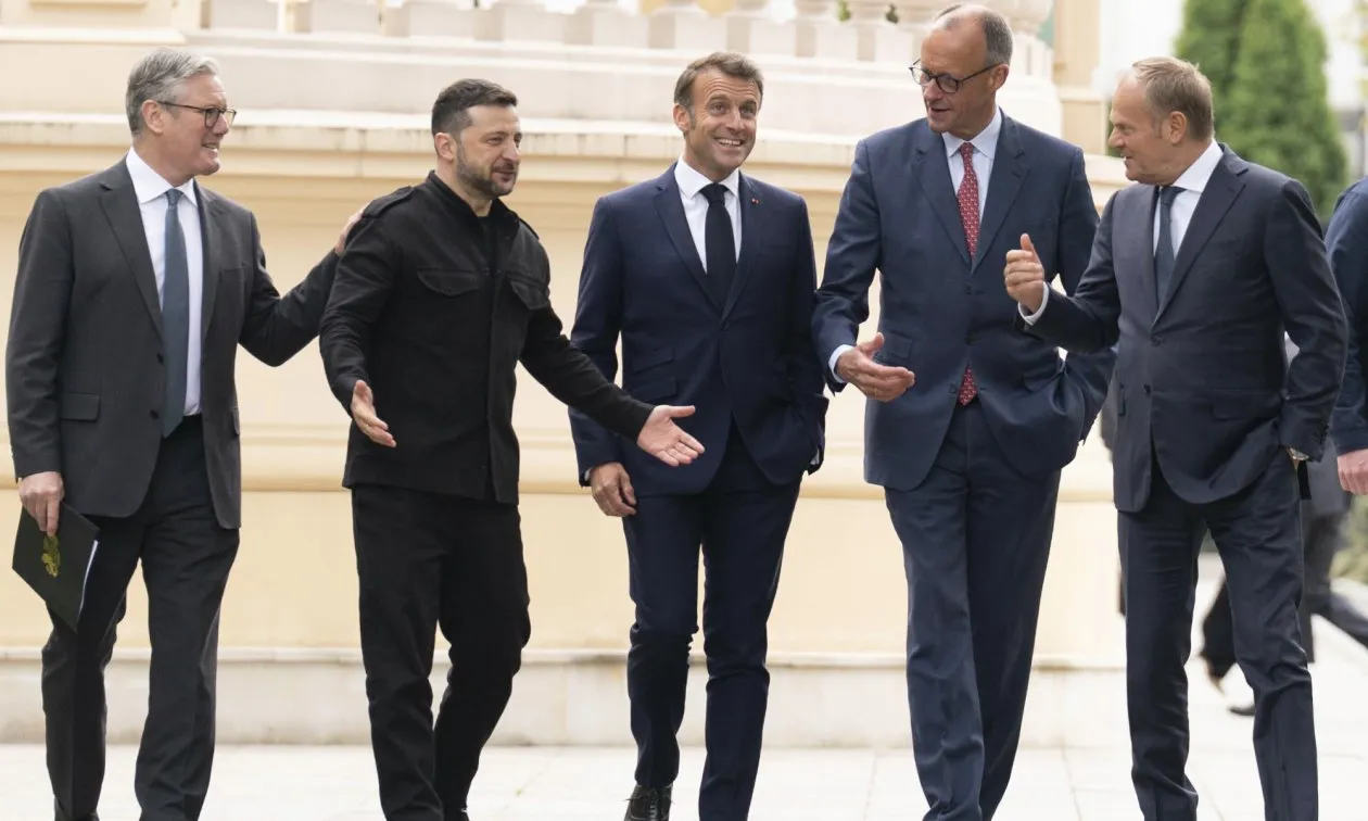 Країни ЄС обговорюють ядерне переозброєння через політику Трампа — Politico