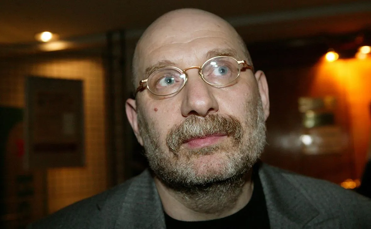 Суд Москви посилив вирок відомому письменнику Борису Акуніну