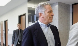 FBI nie znalazło dowodów na istnienie sieci handlu ludźmi kierowanej przez Epsteina — AP