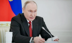 США мають посилити ціну війни для Кремля задля досягнення миру — Bloomberg