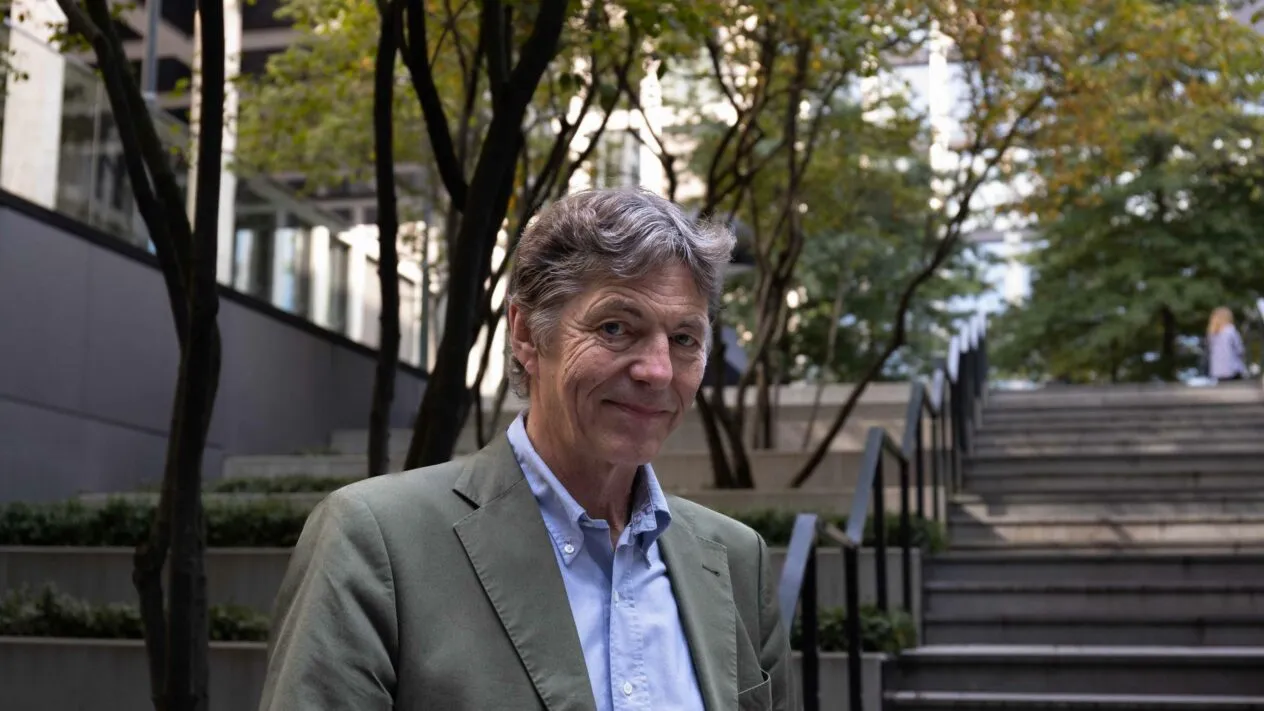 Колишній очільник розвідки НАТО став жертвою фішингу в месенджері Signal