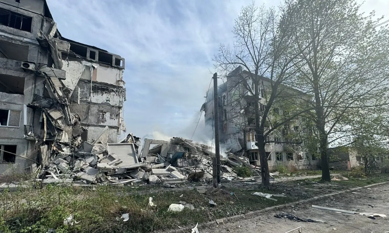 Оккупанты превращают руины Донецкой области в туристические объекты