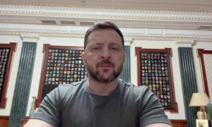 Відео: Російські дрони атакували багатоповерхівку у Дніпрі