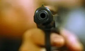 В Украине обновили правила выезда за границу для части государственных служащих