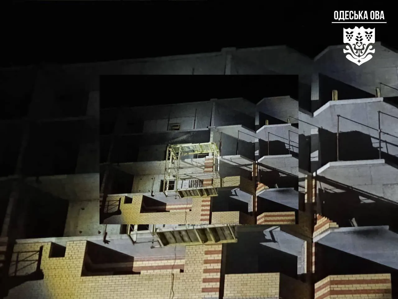 В Одесі пошкоджена багатоповерхівка після нічної ворожої атаки