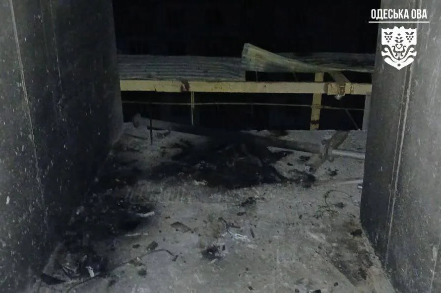 В Одесі пошкоджена багатоповерхівка після нічної ворожої атаки