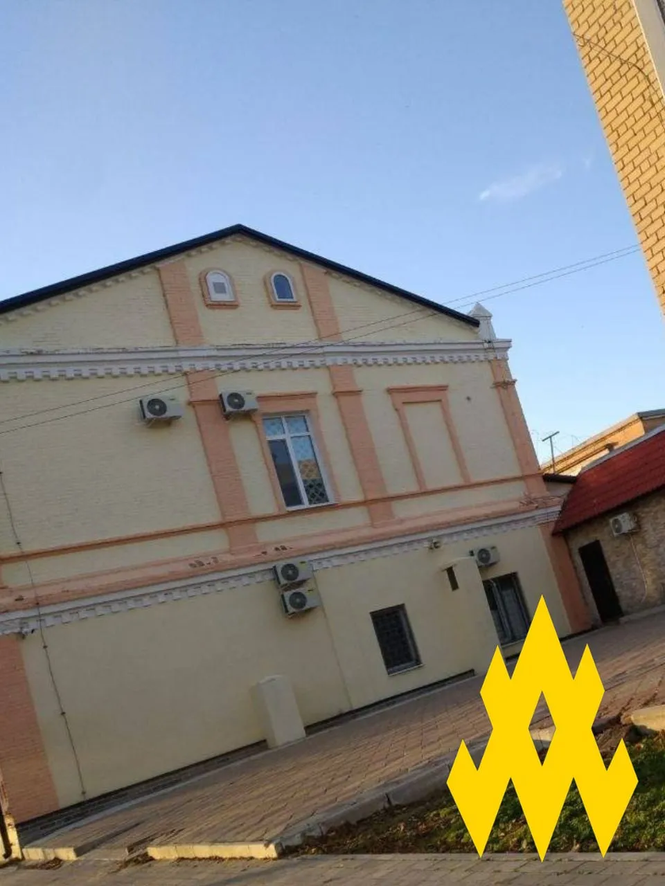 Окупанти силою женуть жителів Генічеська до армії рф