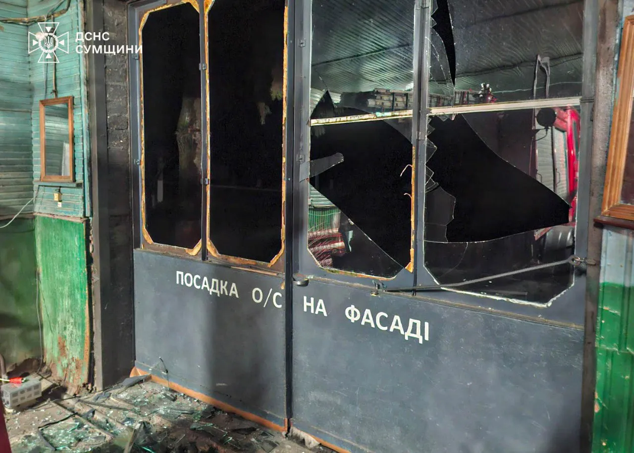 Відео: Росіяни обстріляли підрозділ ДСНС та житлові будинки на Сумщині