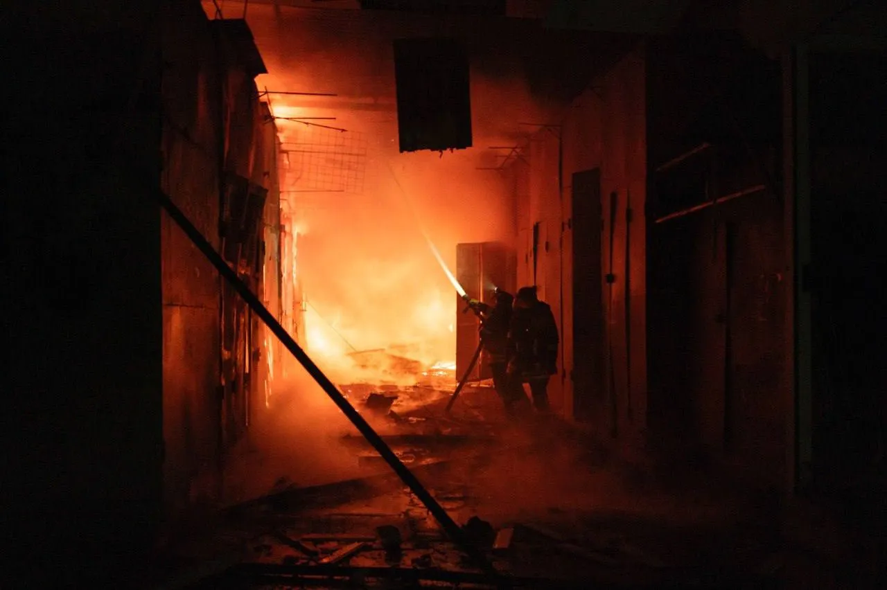 Окупанти ракетним ударом спалили ринок у Краматорську