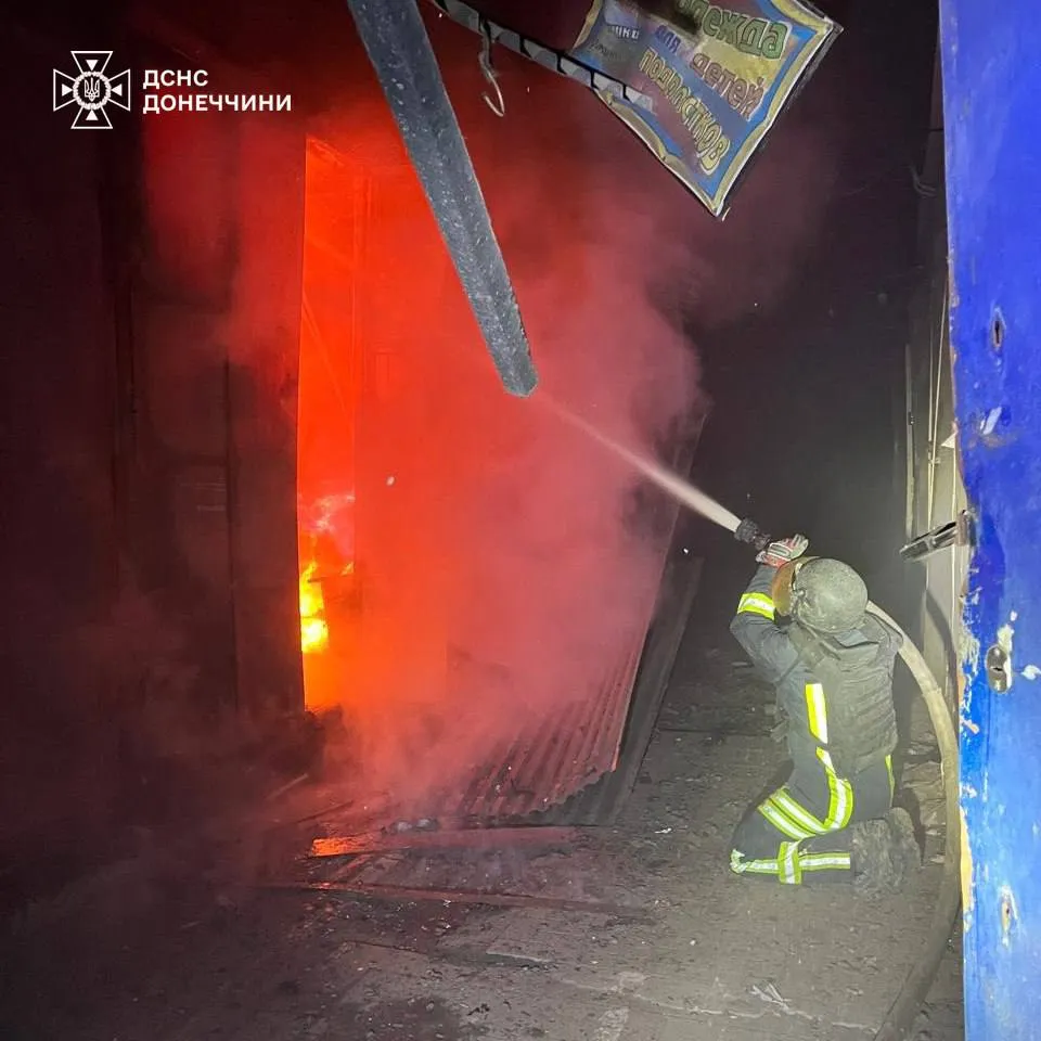 Окупанти ракетним ударом спалили ринок у Краматорську