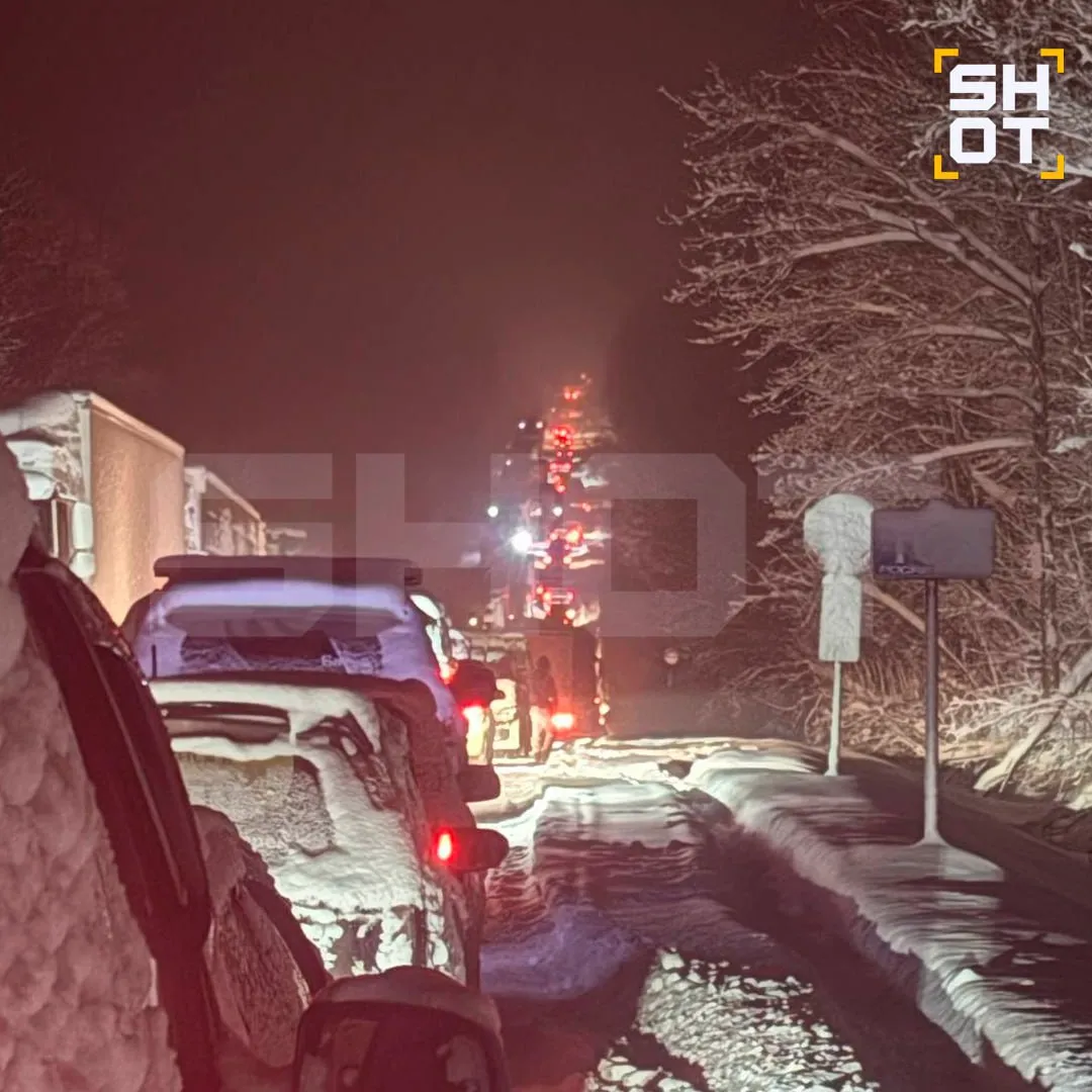 На трасі «Байкал» в рф утворився 85-кілометровий затор у мороз