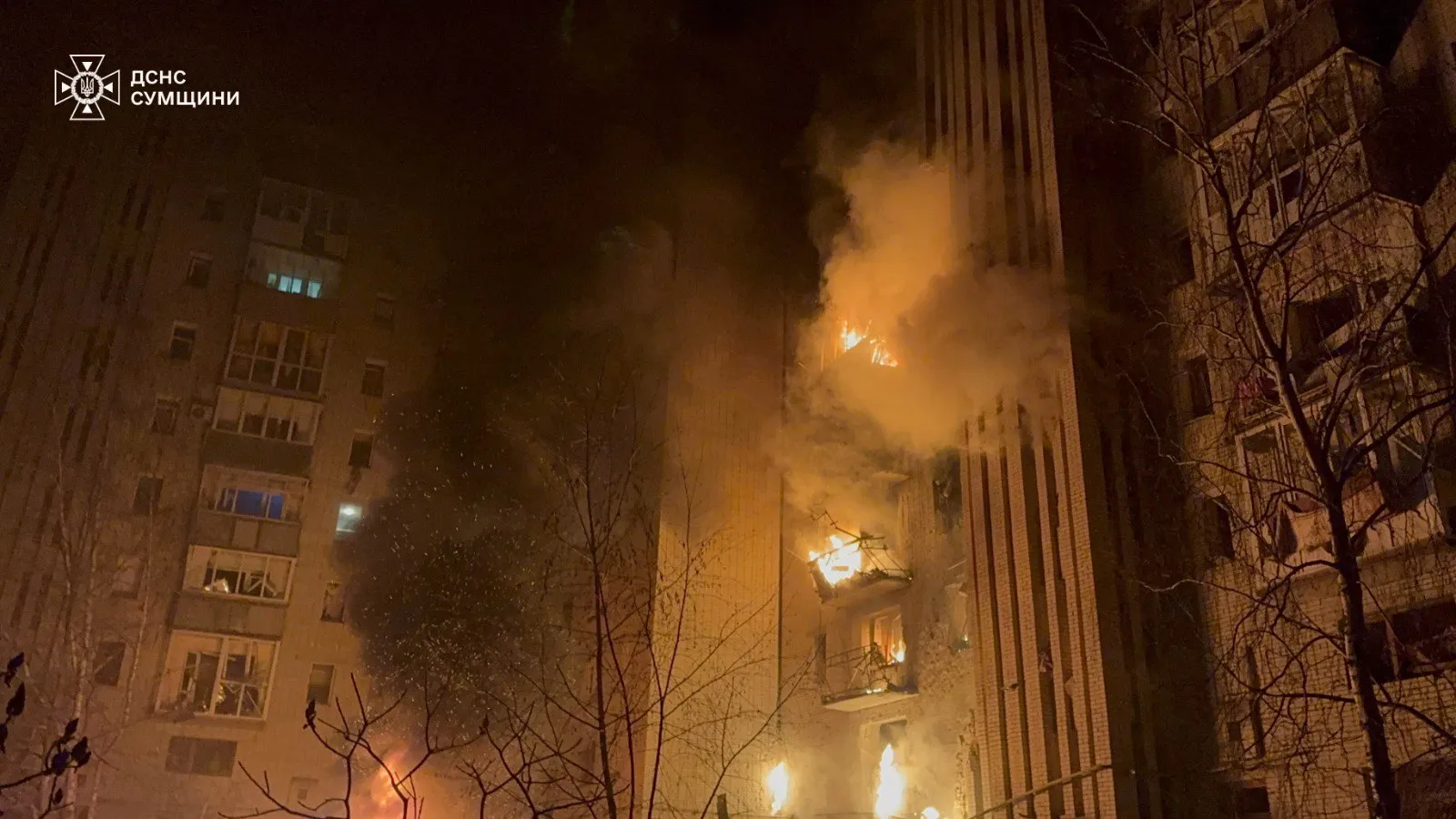 Night attack on Okhtyrka: fire in a nine-story building and seven injured