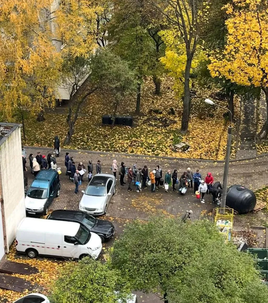 Львів залишився без води через масштабну аварію на водопроводі Львів залишився без води через масштабну аварію на водопроводі