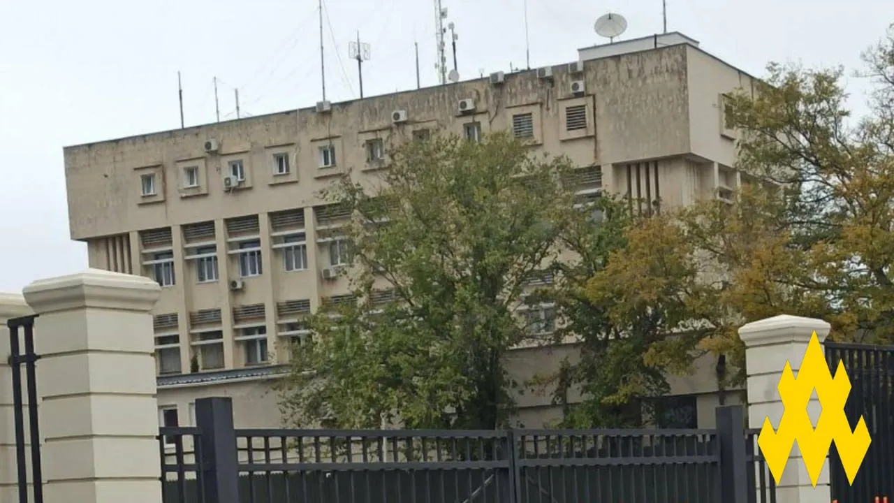 Фото: Партизани викрили «мозковий центр» силовиків у Севастополі Фото: Партизани викрили «мозковий центр» силовиків у Севастополі