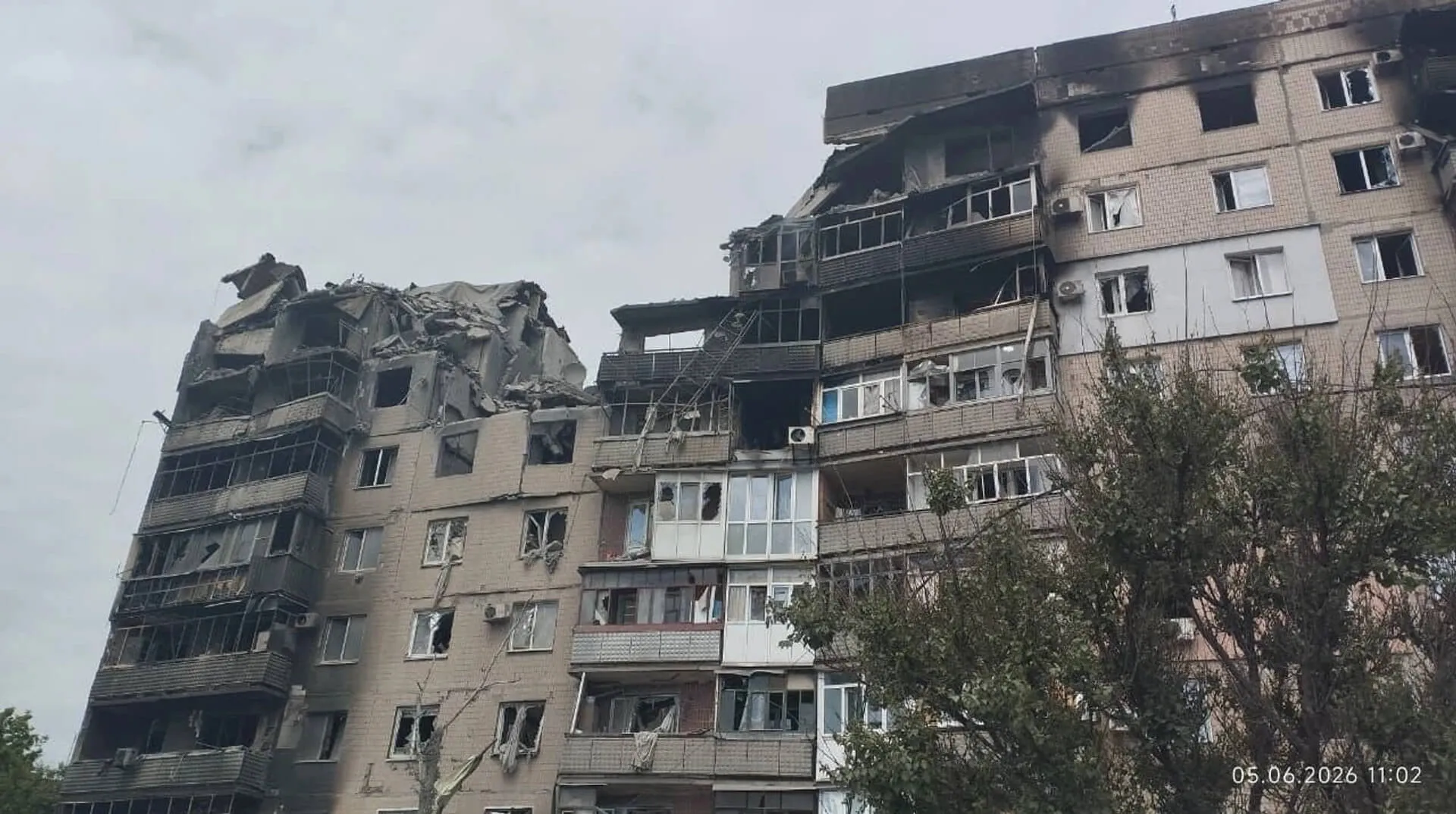 В результате российских обстрелов в Донецкой и Херсонской областях погибли два человека
