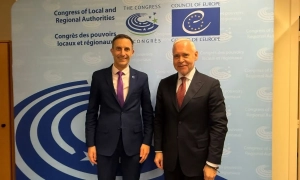 Українців закликали оплачувано підживлювати базові станції мобільних операторів